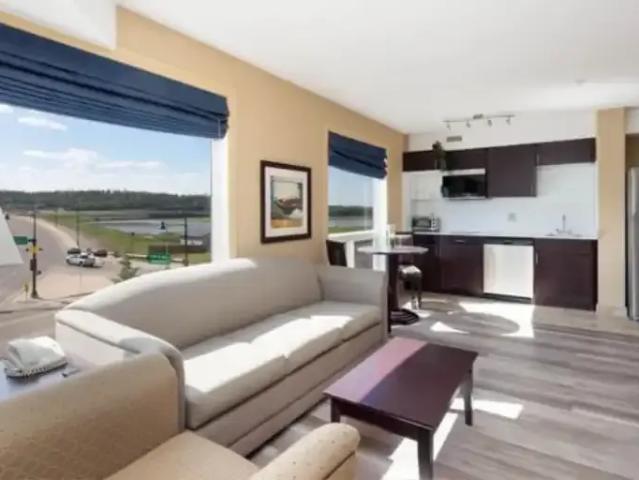 1 Bedroom Apartment Fort McMurray AB 100808598