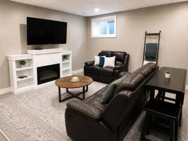 1 Bedroom Apartment Fort Saskatchewan AB LS101877421