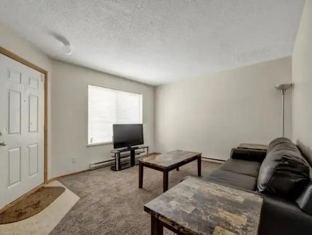 1 Bedroom Apartment Fort St. John BC 105046838