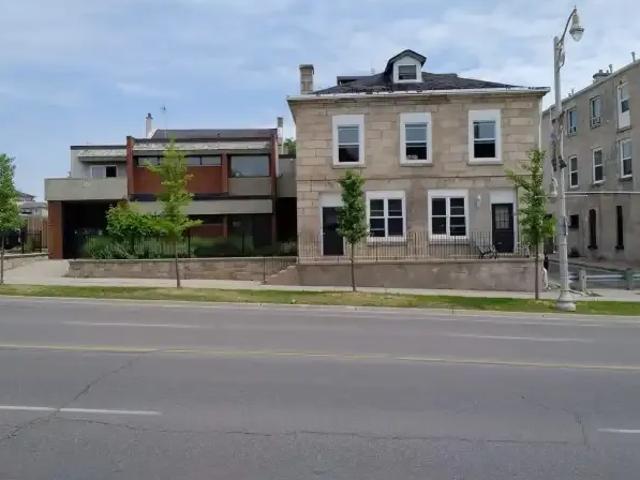1 Bedroom Apartment Guelph ON 102203652