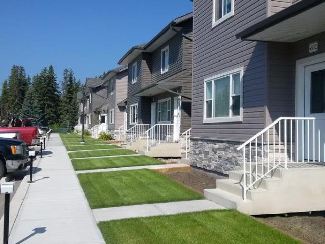 1 Bedroom Apartment Hinton AB LS102794610