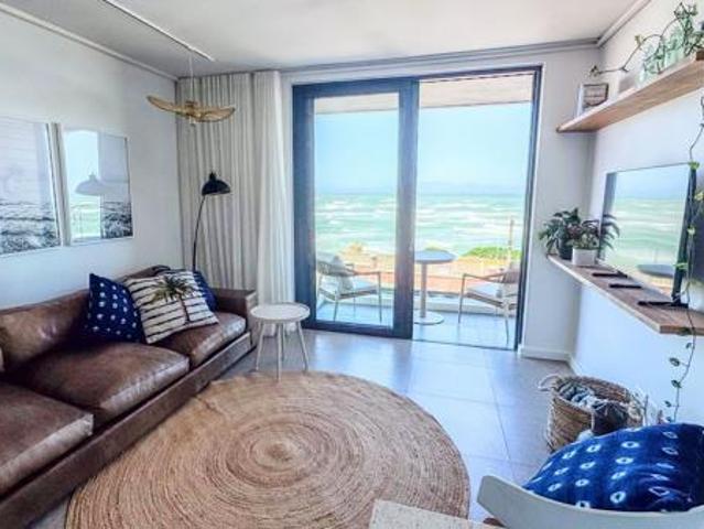 1 Bedroom Apartment in Muizenberg