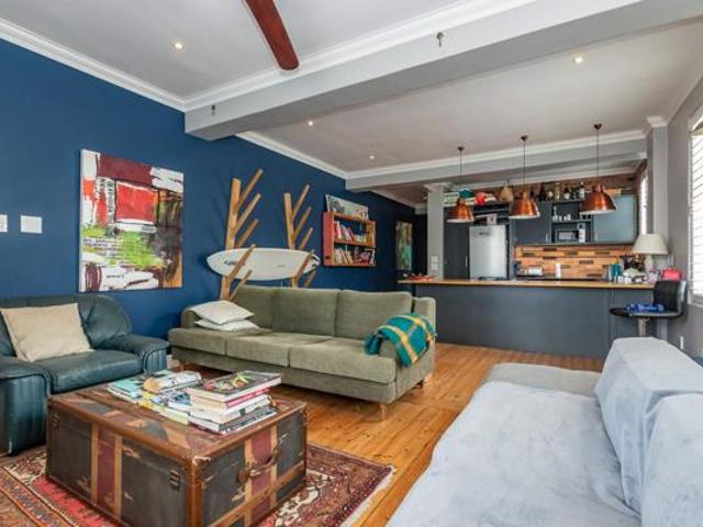1 Bedroom Apartment in Muizenberg