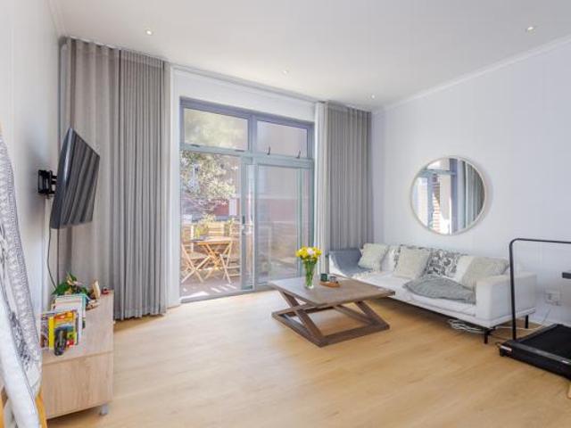 1 Bedroom Apartment in Muizenberg