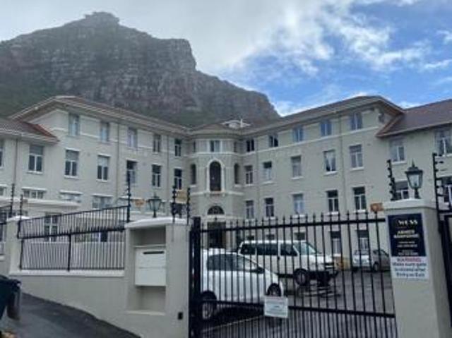 1 Bedroom Apartment in Muizenberg