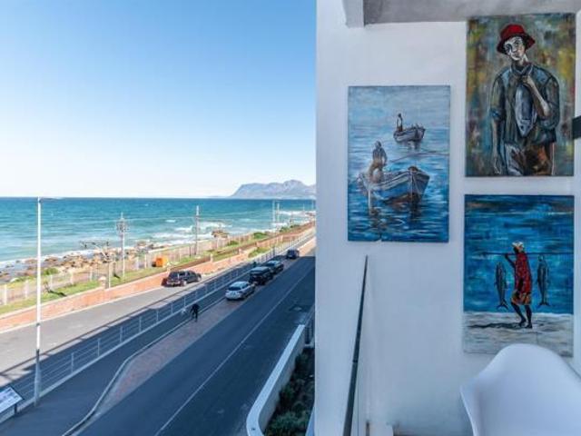 1 Bedroom Apartment in Muizenberg