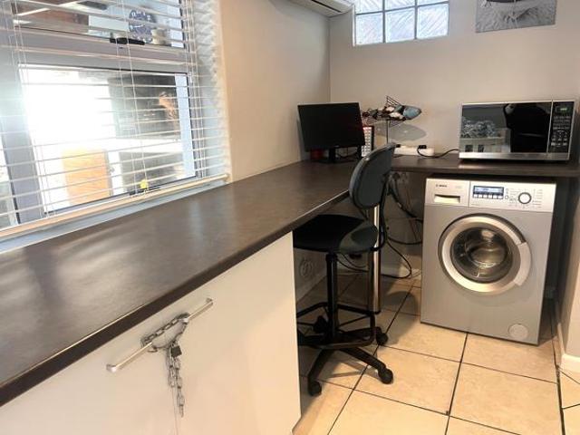 1 Bedroom Apartment in Melkbosstrand