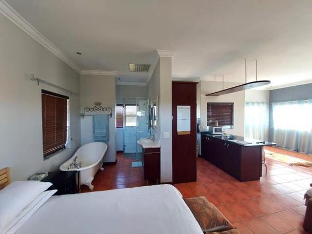 1 Bedroom Apartment in Melkbosstrand