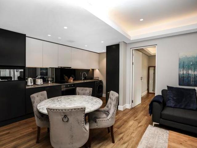 1 Bedroom Apartment in Melrose Arch