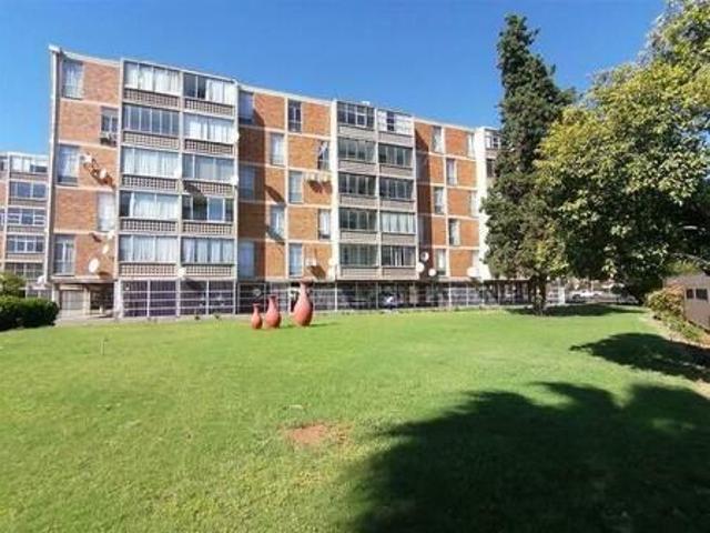 1 Bedroom Apartment in Memorial Road Area