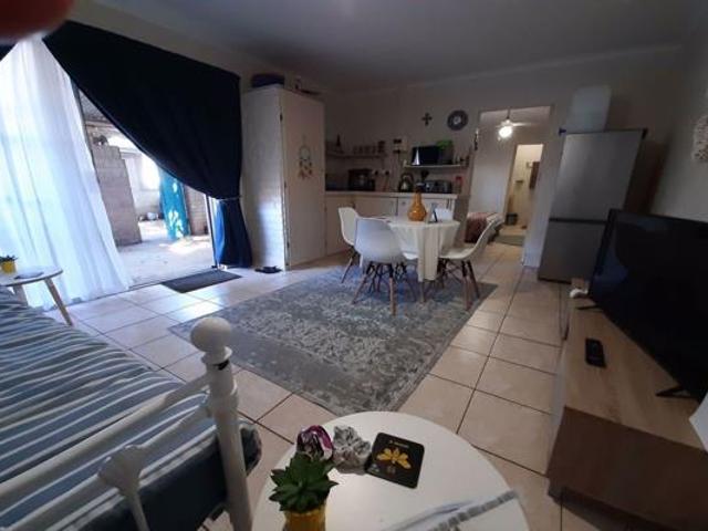 1 Bedroom Apartment in Memorial Road Area
