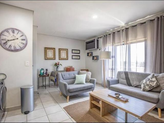 1 Bedroom Apartment in Menlo Park