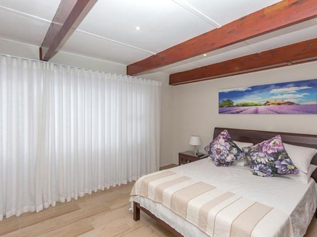 1 Bedroom Apartment in Milnerton Central