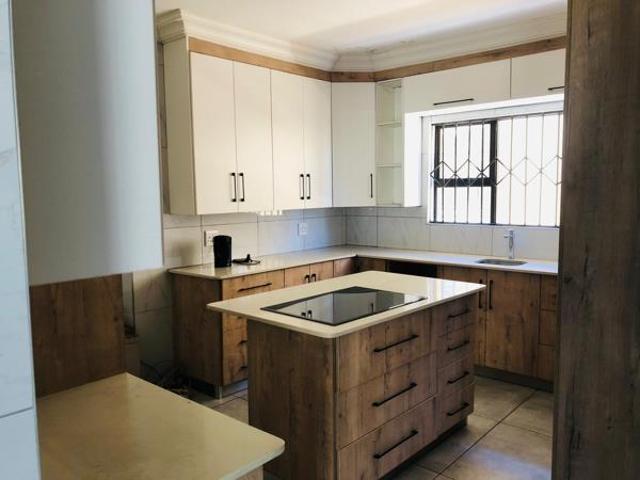 1 Bedroom Apartment in Modelpark