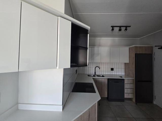 1 Bedroom Apartment in Mooikloof