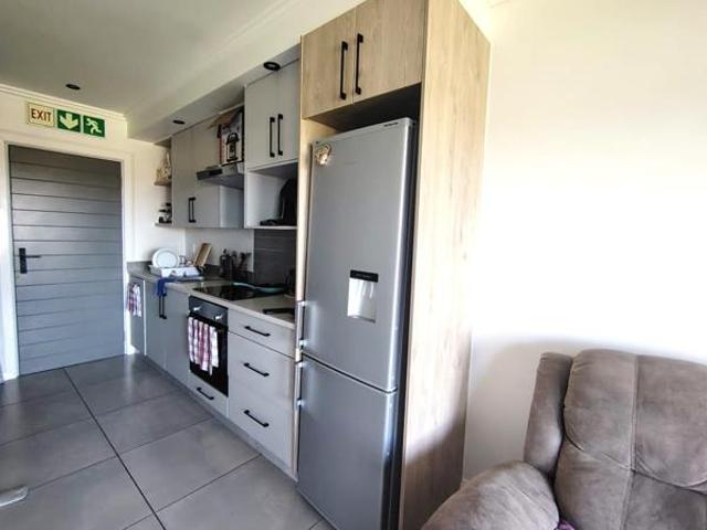1 Bedroom Apartment in Mooikloof Country Estate