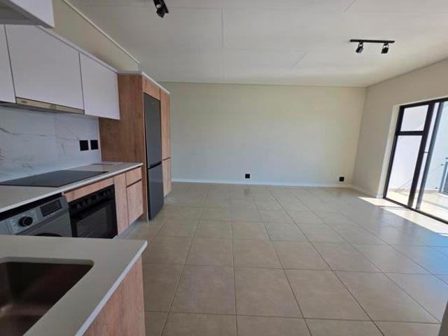 1 Bedroom Apartment in Mooikloof Equestrian Estate