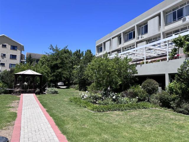 1 Bedroom Apartment in Mostertsdrift