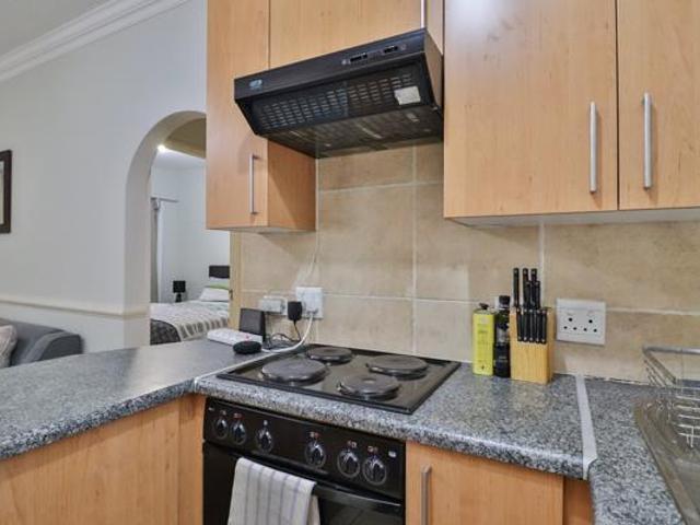1 Bedroom Apartment in Morningside