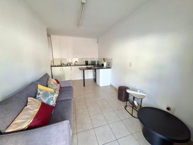 1 Bedroom Apartment in Mount Edgecombe Country Club Estate