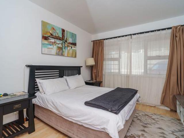 1 Bedroom Apartment in Mouille Point