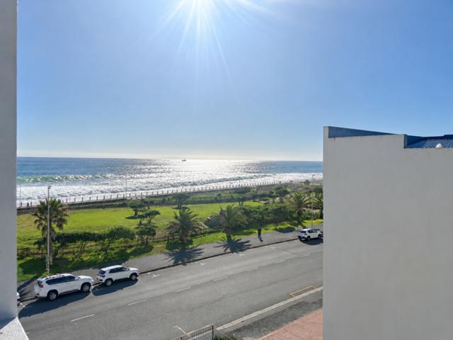 1 Bedroom Apartment in Mouille Point