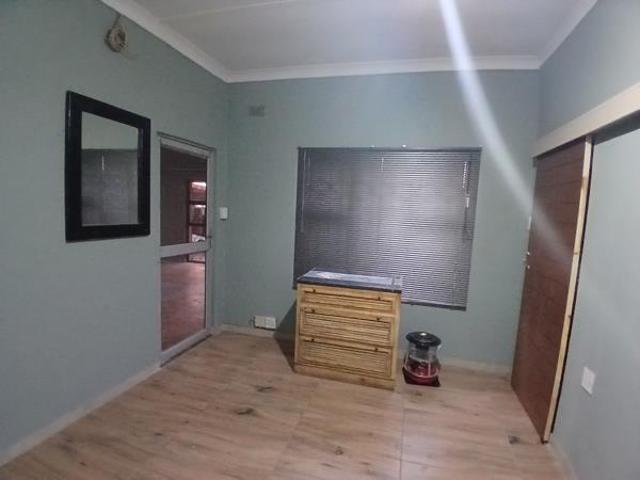 1 Bedroom Apartment in New Park