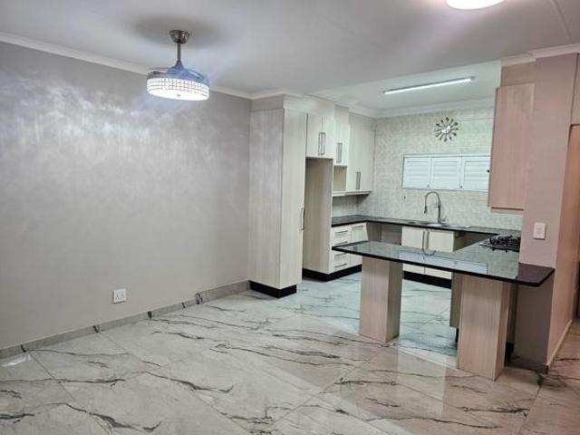 1 Bedroom Apartment in Newlands