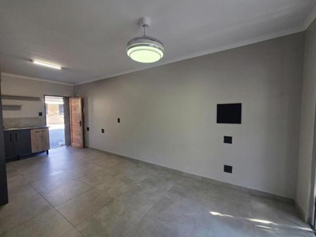 1 Bedroom Apartment in Newlands