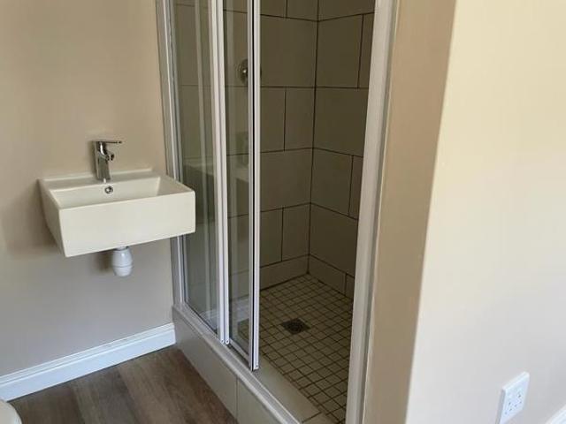1 Bedroom Apartment in Newton Park