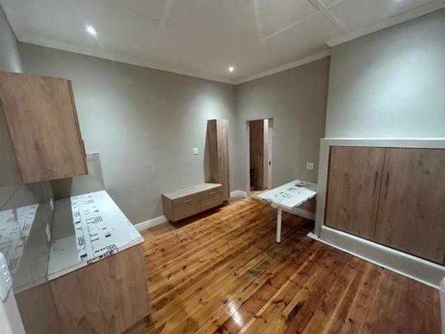 1 Bedroom Apartment in Newton Park