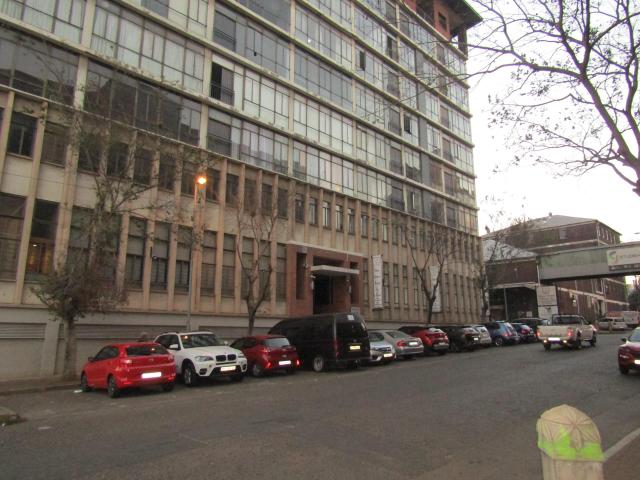 1 Bedroom Apartment in Newtown