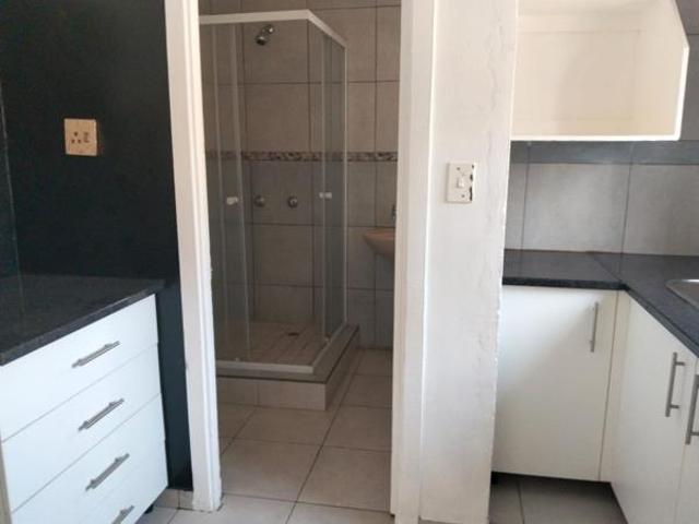 1 Bedroom Apartment in Nimrod Park