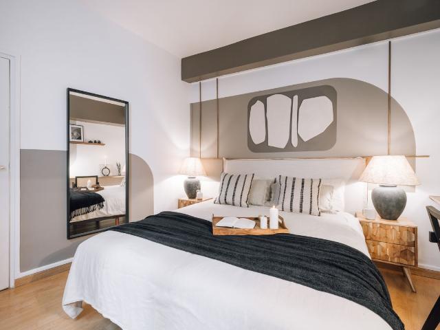 1 Bedroom apartment in Notre Dame, Paris Amsterdam Apartments for Rent