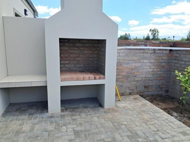 1 Bedroom Apartment in Oudtshoorn