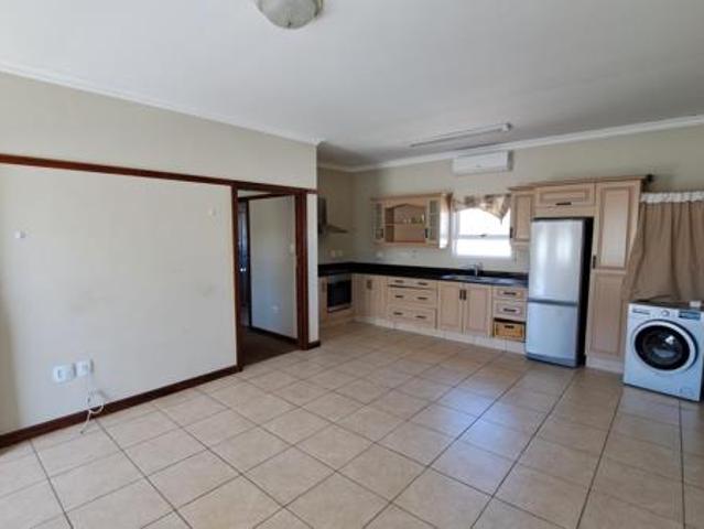 1 Bedroom Apartment in Oudtshoorn North