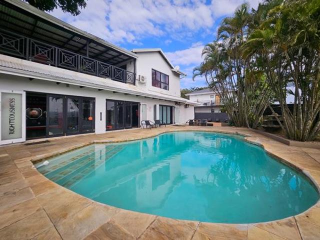 1 Bedroom Apartment in Athlone Park