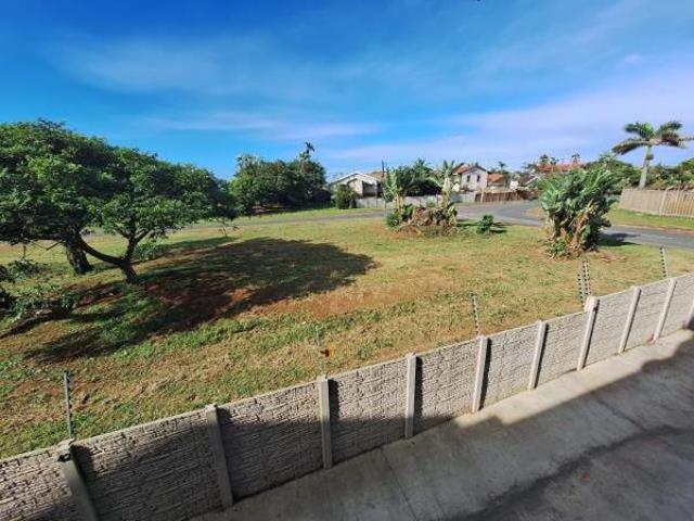 1 Bedroom Apartment in Athlone Park