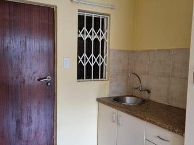 1 Bedroom Apartment in Auckland Park