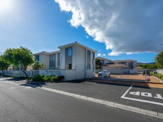1 Bedroom Apartment in Burgundy Estate