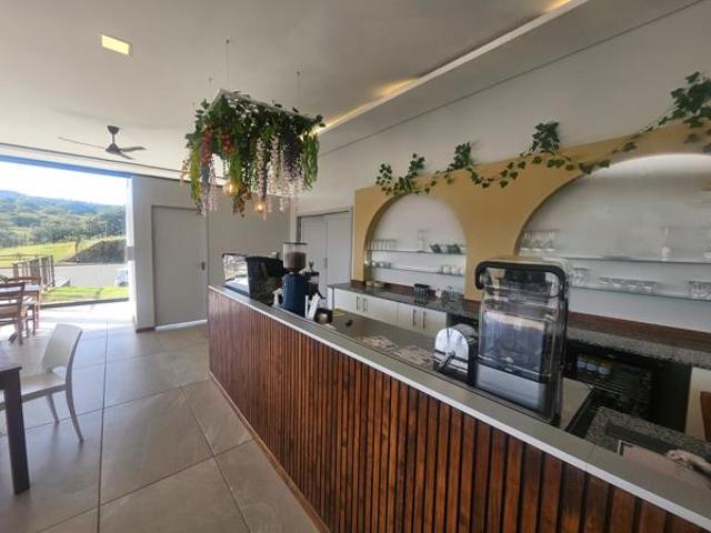 1 Bedroom Apartment in Ballito Central
