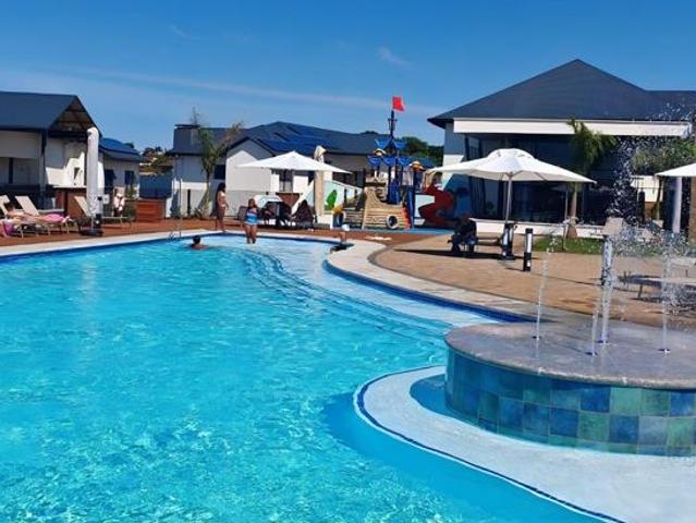 1 Bedroom Apartment in Ballito Central