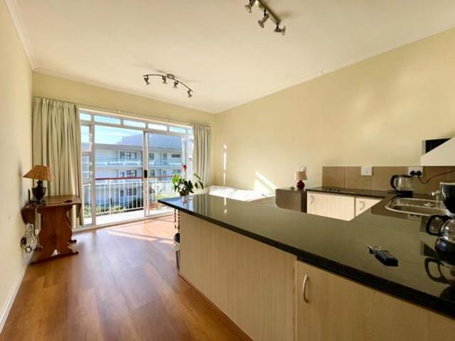 1 Bedroom Apartment in Beach Estate