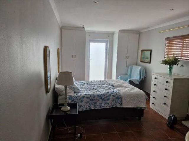 1 Bedroom Apartment in Bergvliet