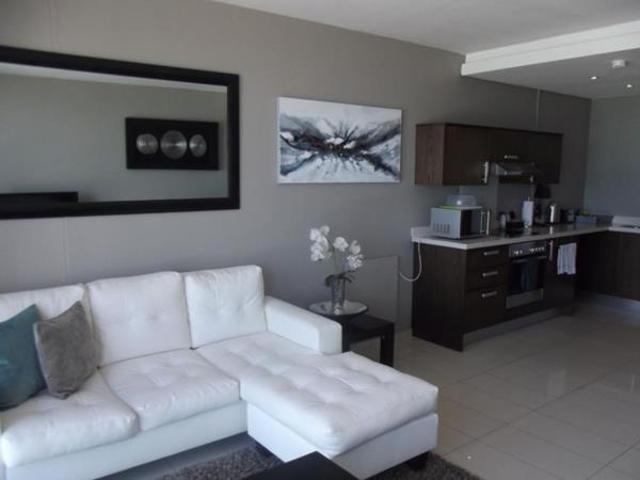 1 Bedroom Apartment in Bloubergstrand