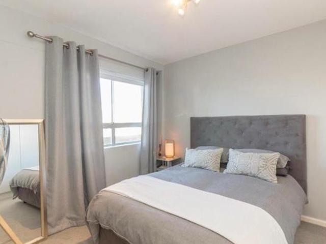 1 Bedroom Apartment in Bloubergstrand