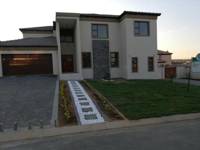1 Bedroom Apartment in Blue Valley Golf Estate