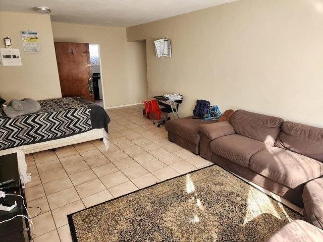1 Bedroom Apartment in Bonaero Park