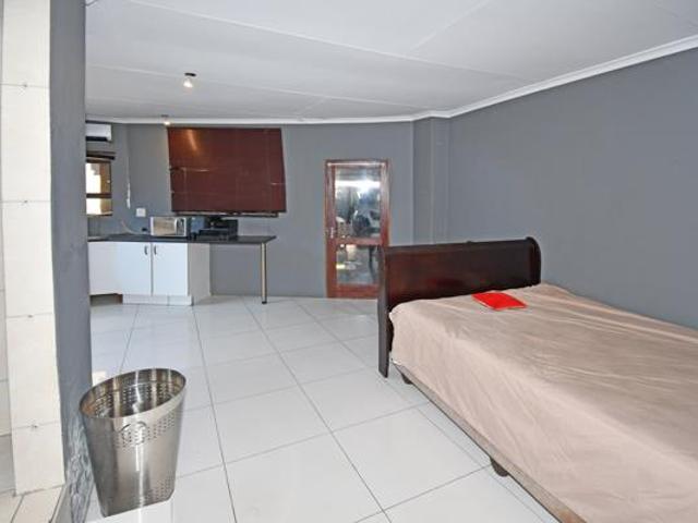 1 Bedroom Apartment in Bordeaux