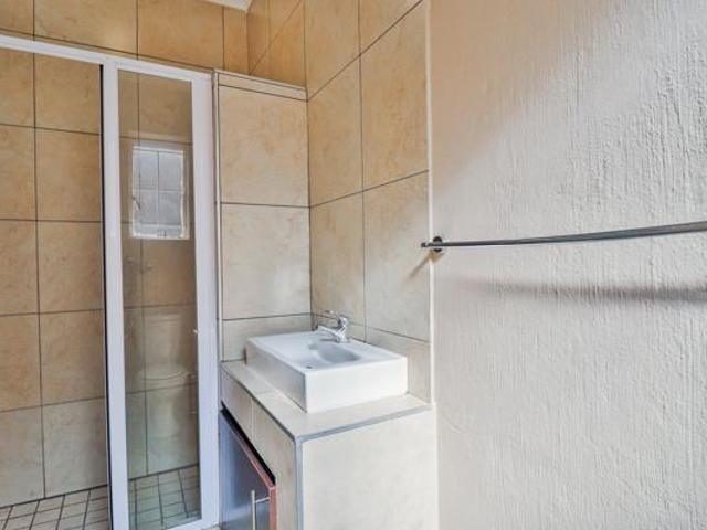 1 Bedroom Apartment in Bramley